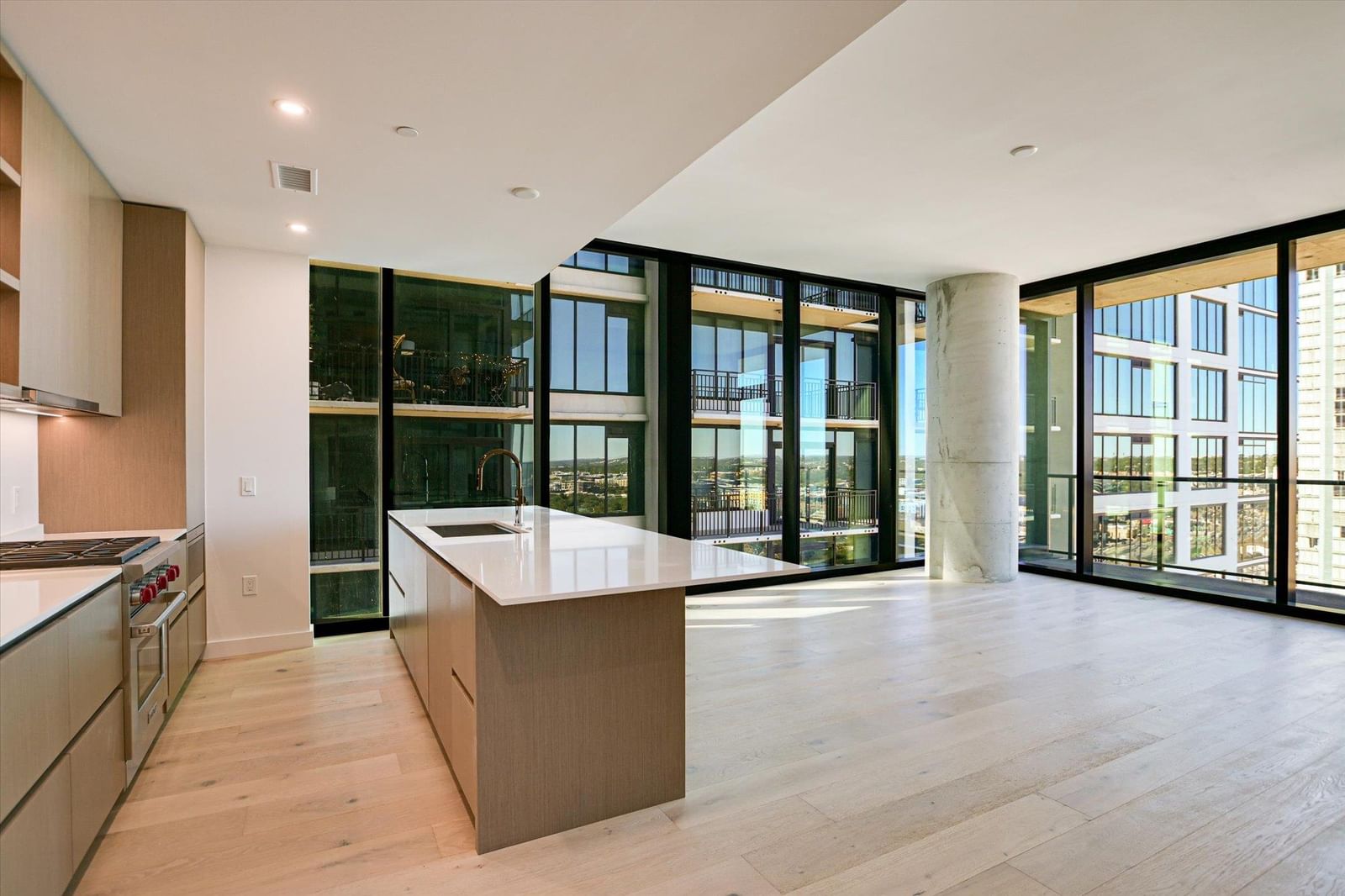 610 Davis ST #2008 - Photo 1