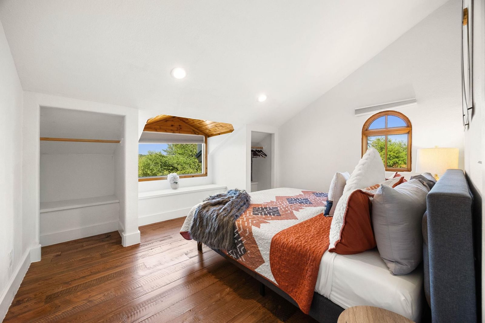 Photo 32