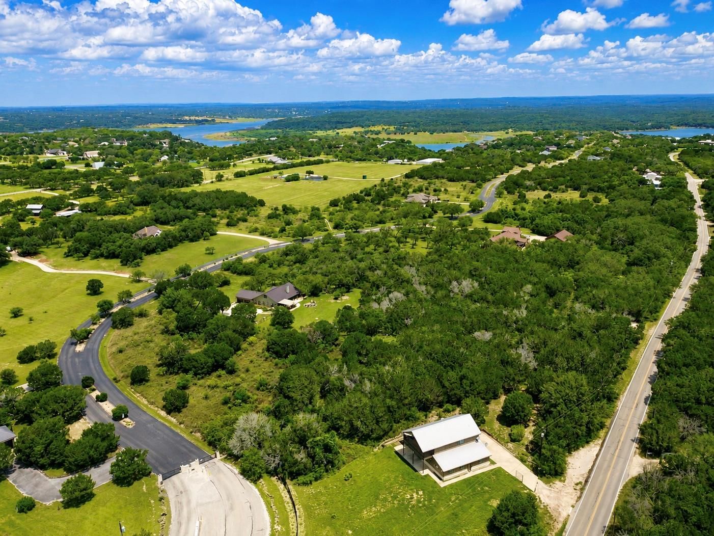 112 Ridge Harbor DR - Photo 1