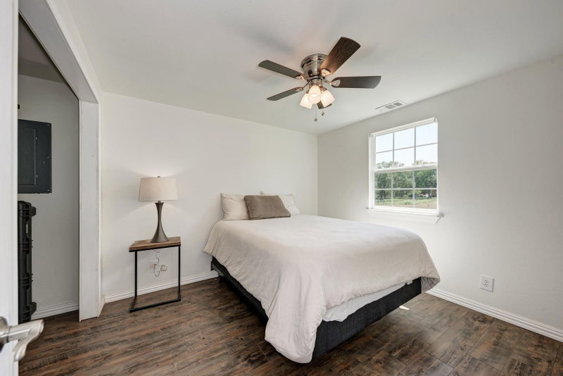 Property photo 32