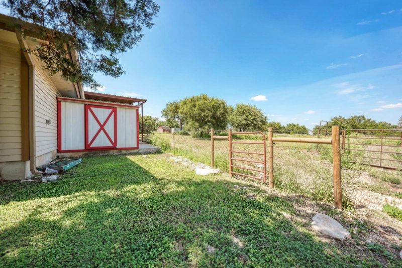 Property photo 35