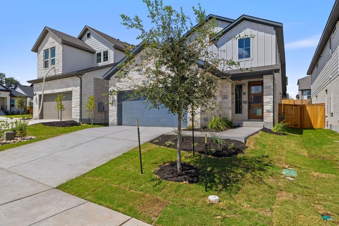 592 Darley Oak Drive - Photo 1