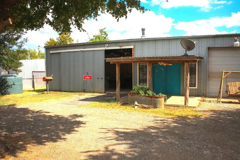 Property photo 32