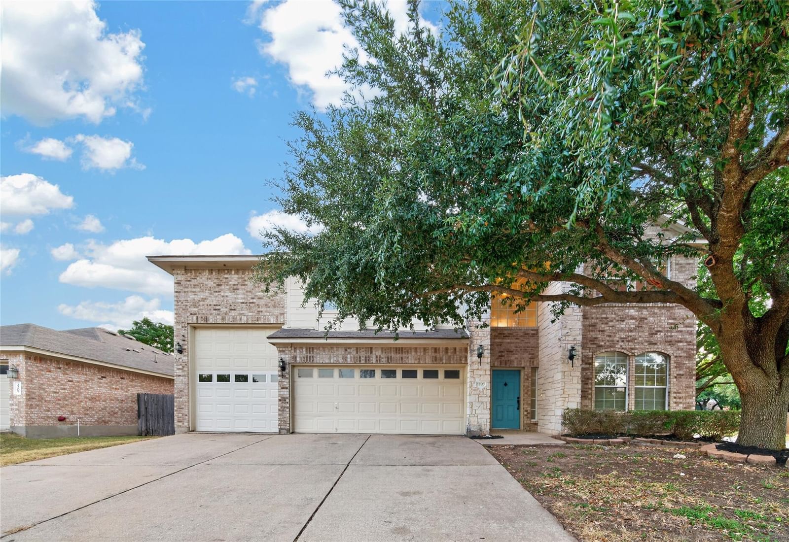 2207 Brittway LN - Photo 1
