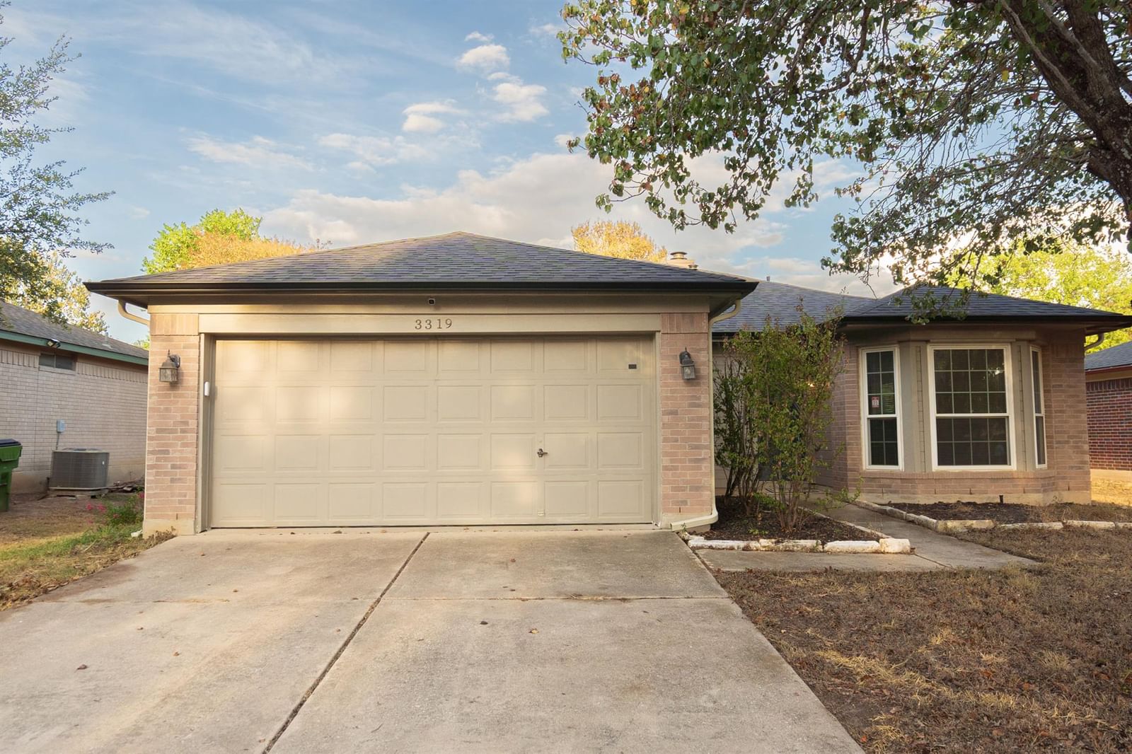 3319 Settlement DR - Photo 1