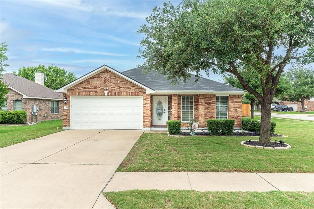 129 Aguilar DR - Photo 1