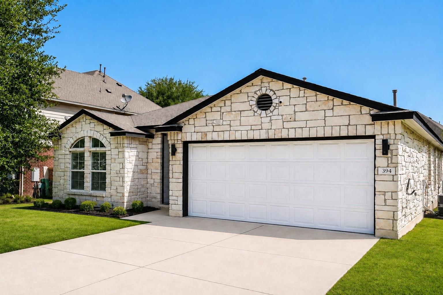 394 Verano CIR - Photo 1