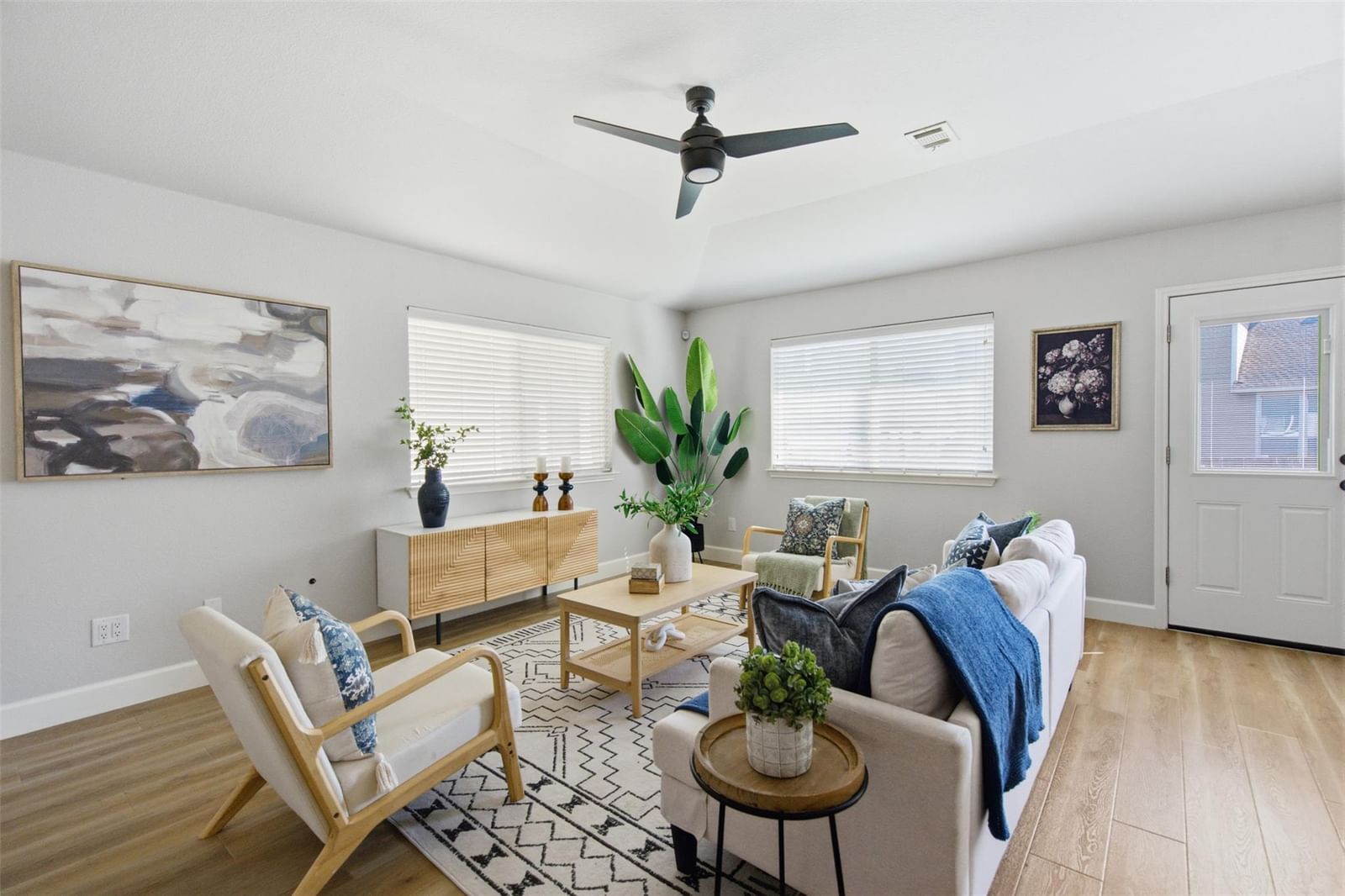 394 Verano CIR - Photo 1