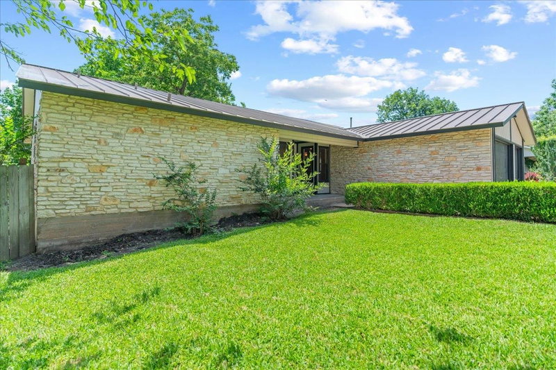 Property photo 33