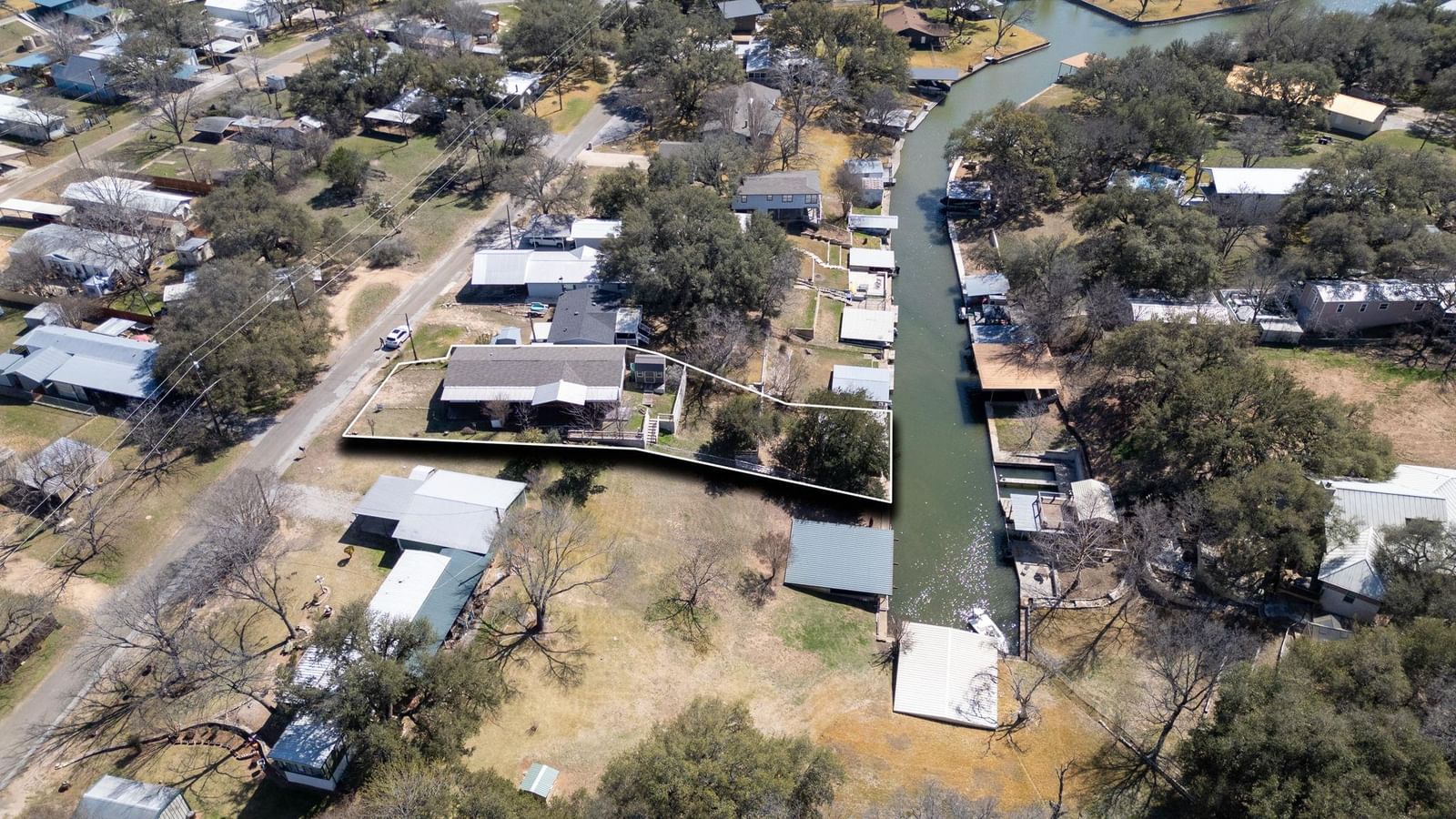 345 County Road 136C - Photo 1