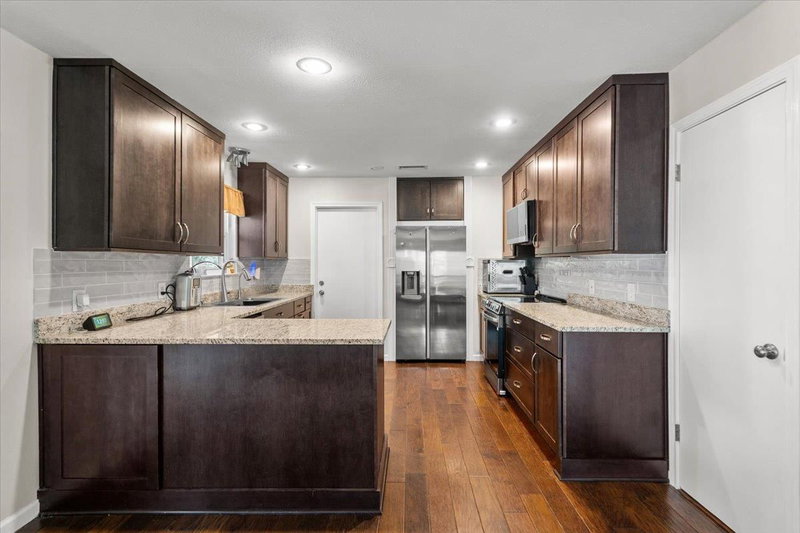 Property photo 23