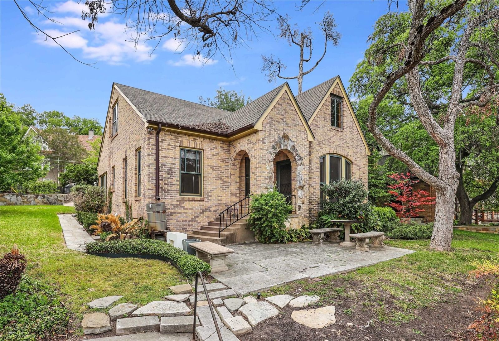 2206 Parkway - Photo 1
