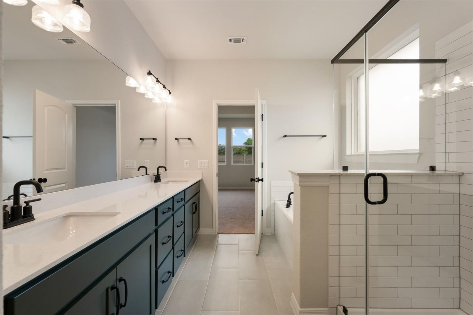 Photo 34