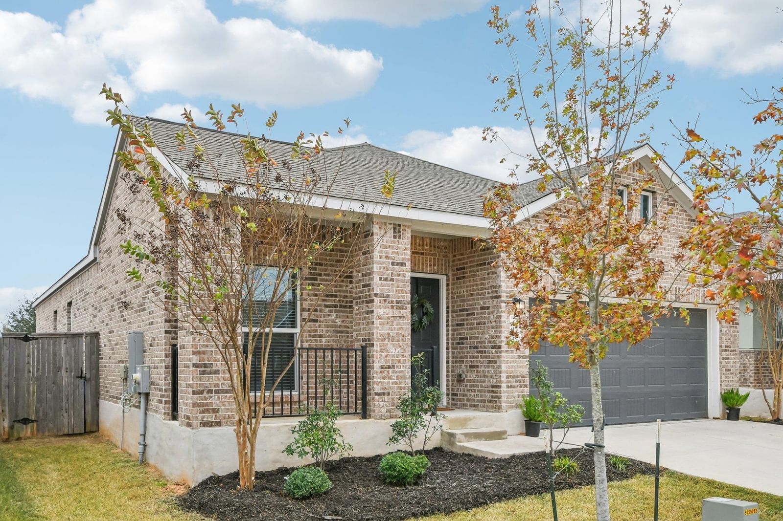 117 Badillo WAY - Photo 1