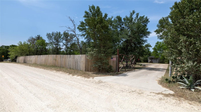 Property photo 34