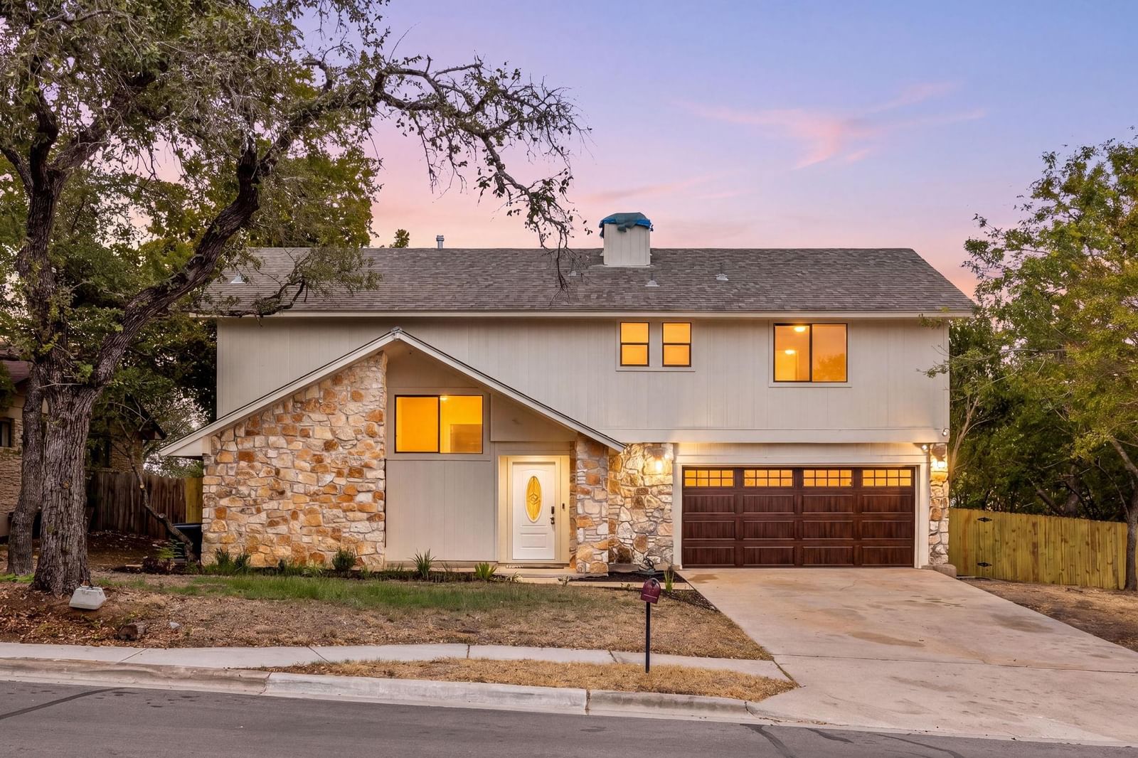 10408 Timbercrest LN - Photo 1