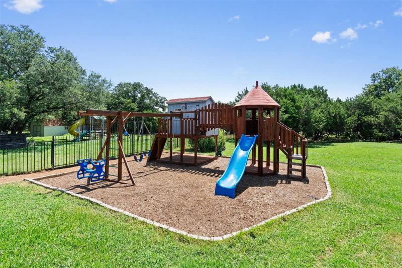 Property photo 33