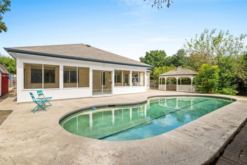 Property photo 33