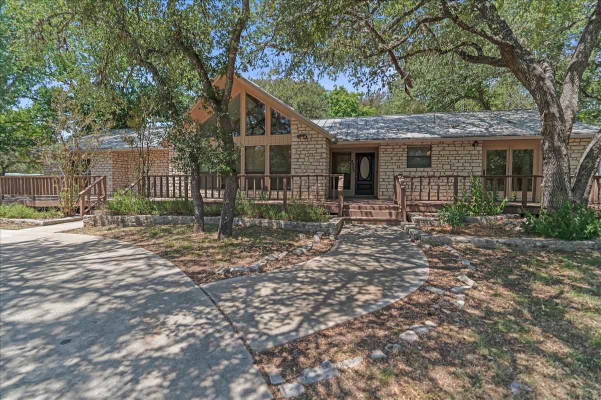 2500 Rolling Oaks - Photo 1