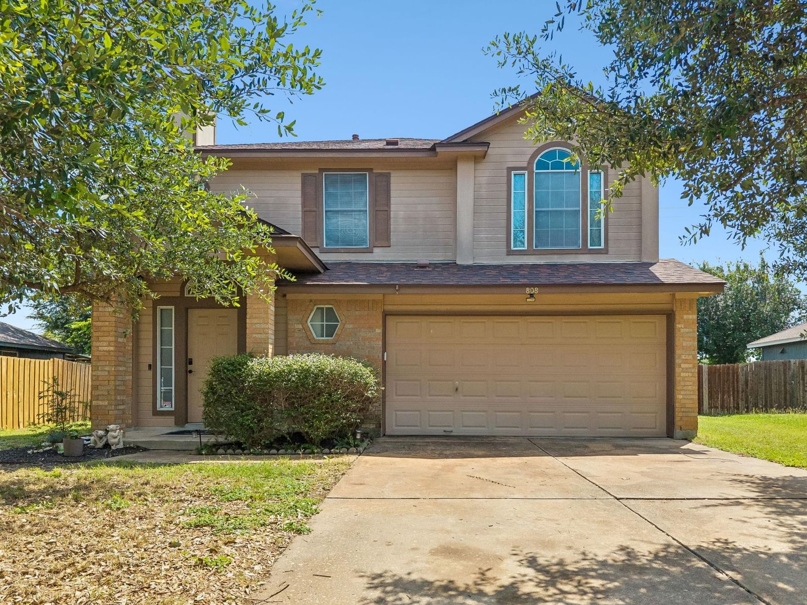 808 Red River LN - Photo 1