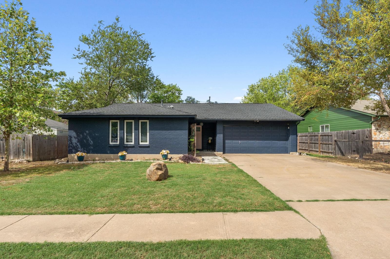 9104 Texas Oaks DR - Photo 1