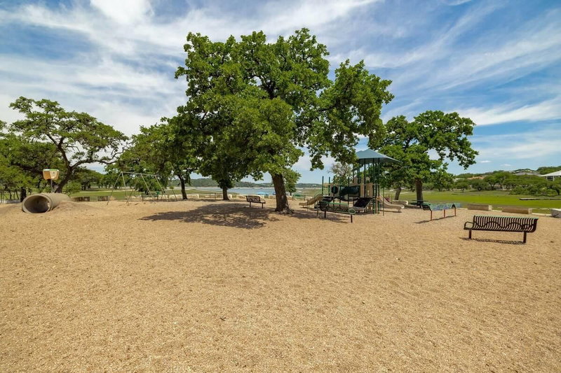 Property photo 33