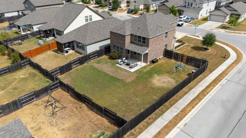Property photo 28