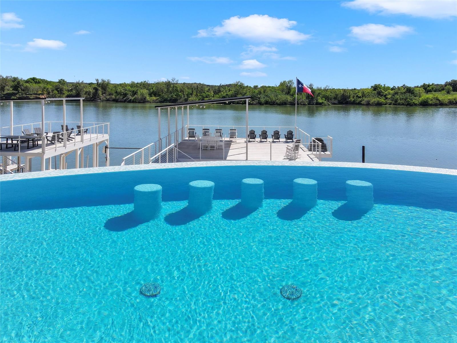 3204 River Oaks DR - Photo 1