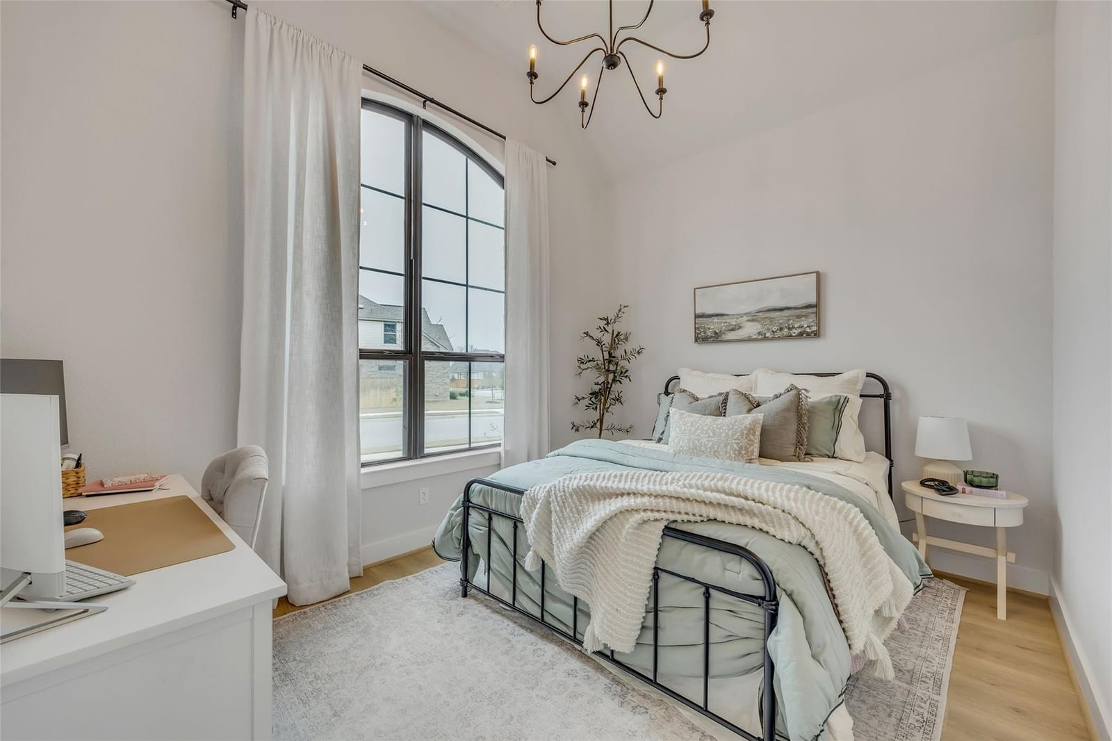 Photo 34