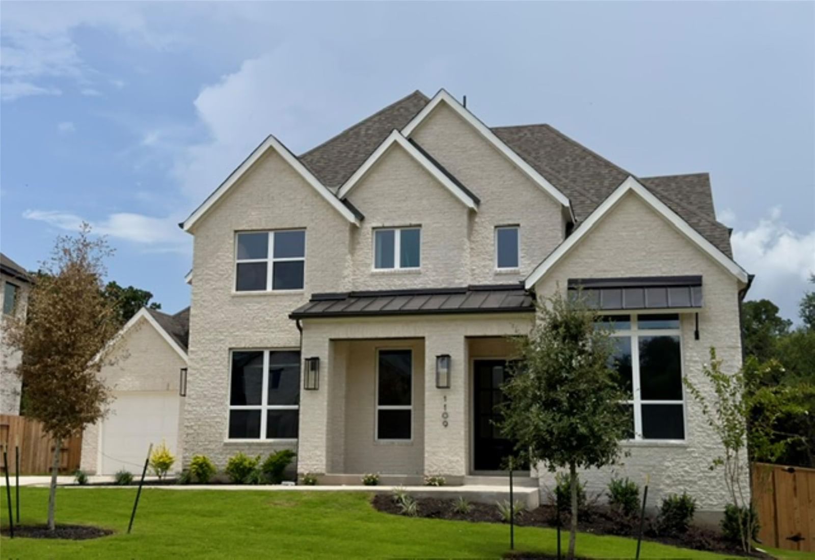 1109 Twisted Tarpley LN - Photo 1