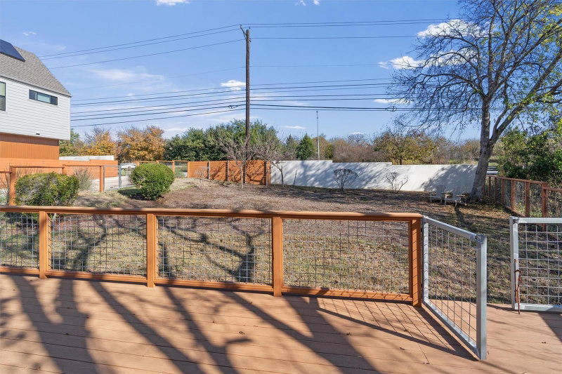 Property photo 37