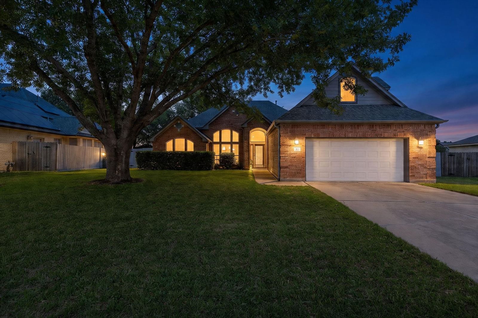127 River Park LN - Photo 1