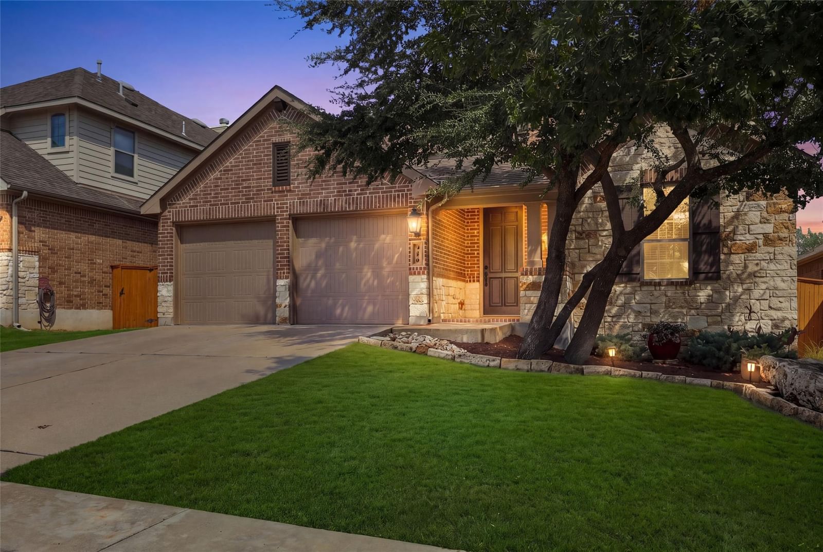 320 Fort Cobb WAY - Photo 1