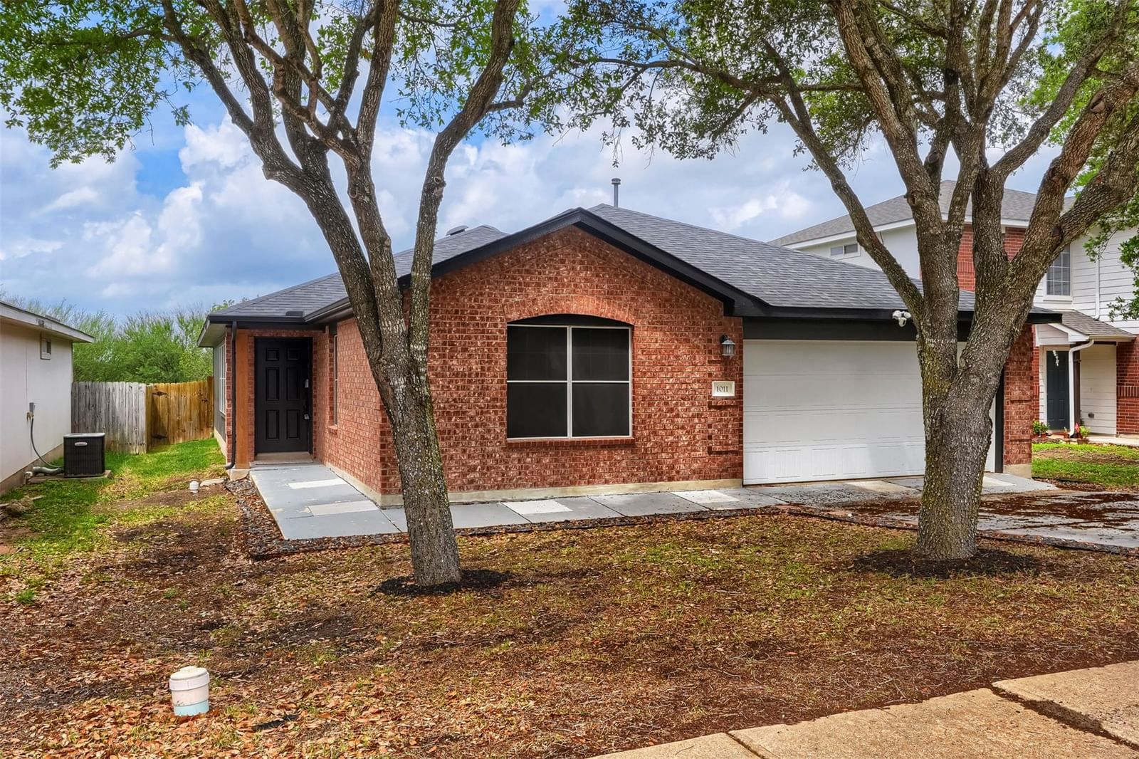 1011 Shadow Creek BLVD - Photo 1