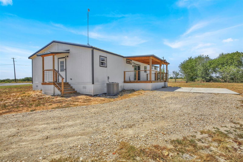 Property photo 31