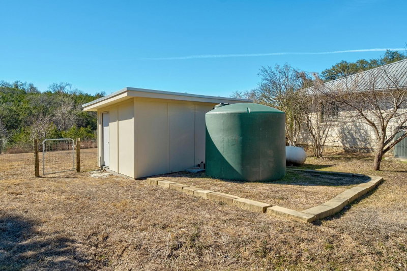 Property photo 31