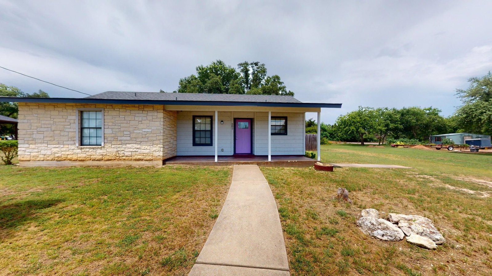 201 Kristi LN - Photo 1