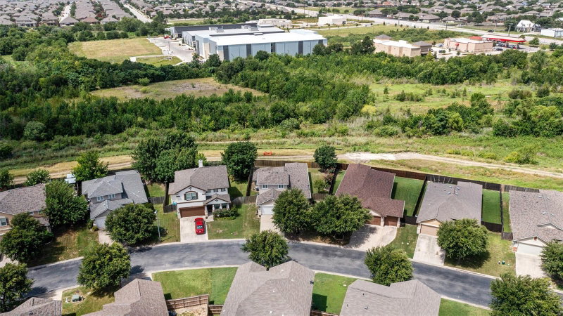 Property photo 31