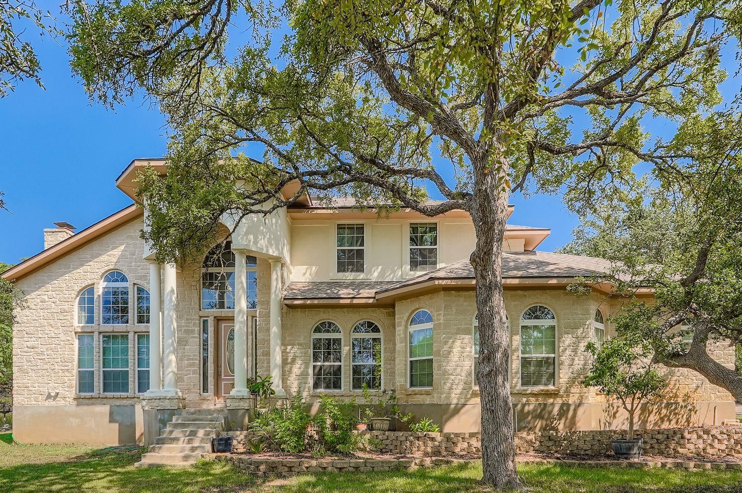 900 Wayside DR - Photo 1