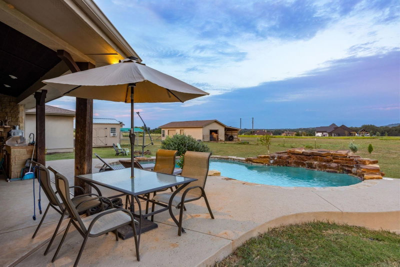Property photo 31
