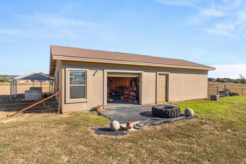 Property photo 33