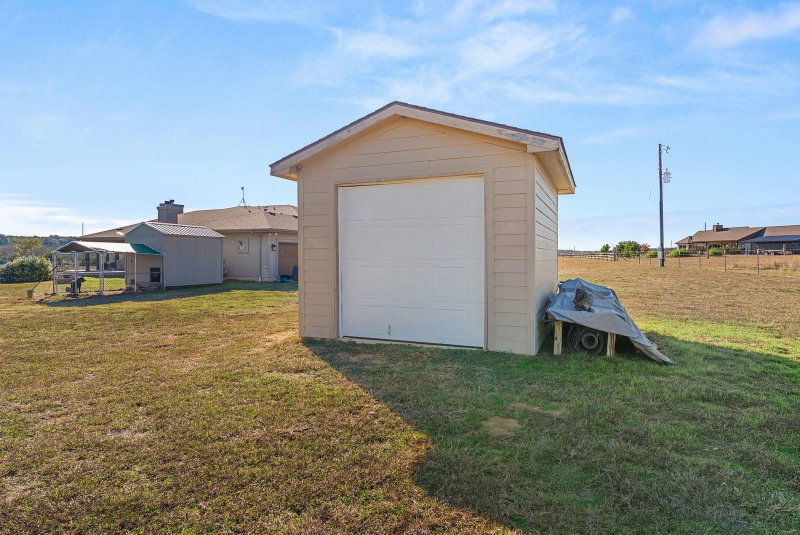Property photo 35