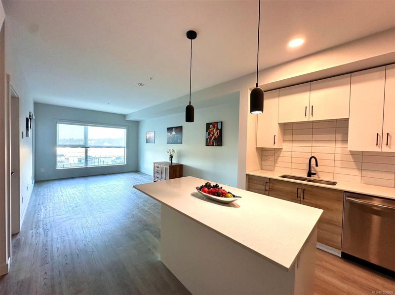 2465 Gateway Rd #210, Langford, British Columbia