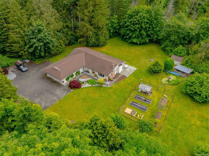1760 Woobank Rd, Nanaimo, British Columbia