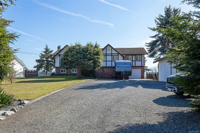 6627 Lakes Rd, Duncan, British Columbia