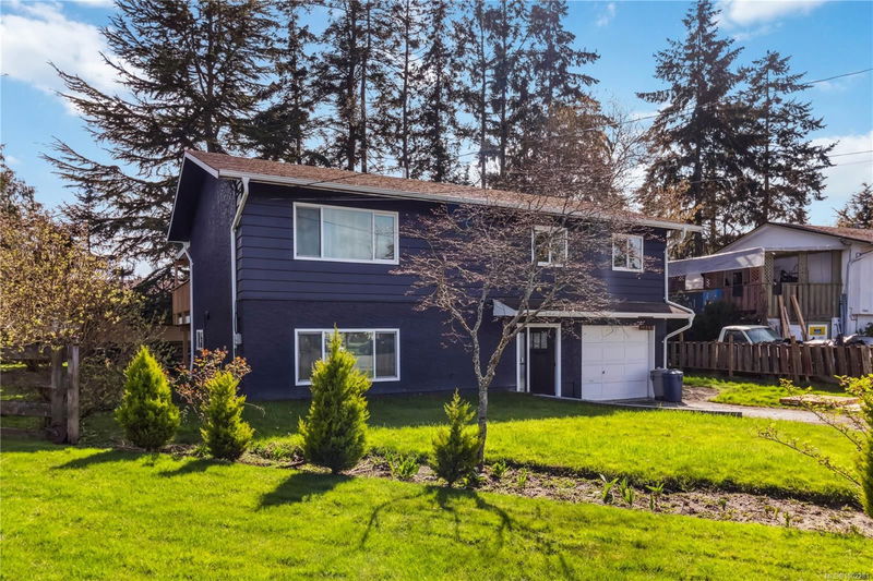10343 Patricia Pl, Sidney, British Columbia
