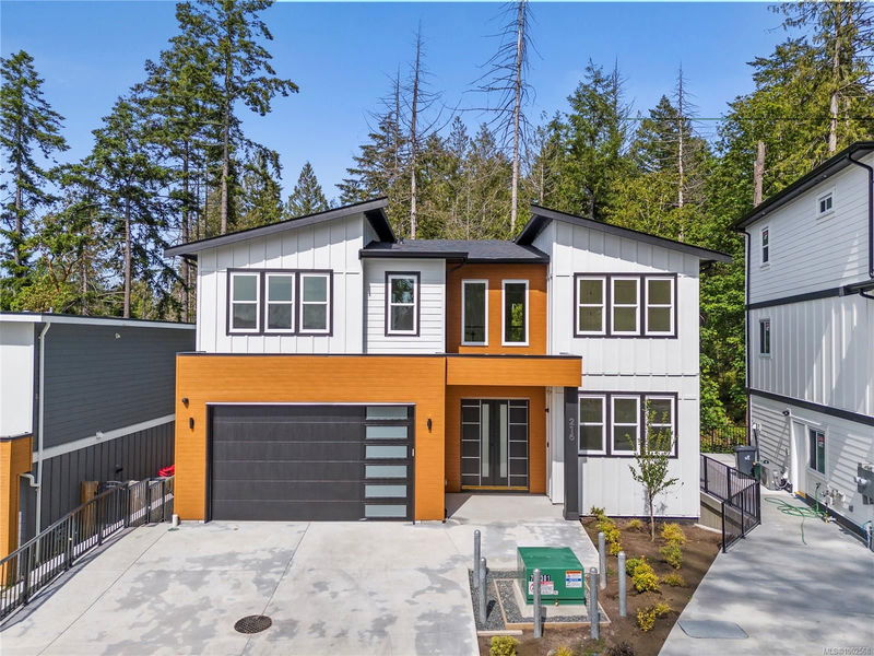 216 Lone Oak Pl, Langford, British Columbia