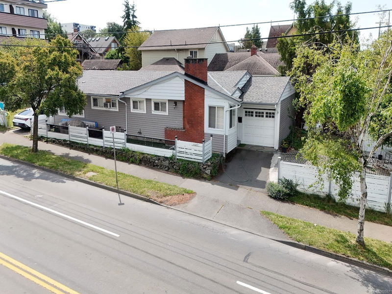 1137 Hillside Ave, Victoria, British Columbia