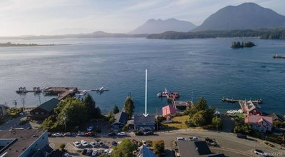 320 Main St, Tofino