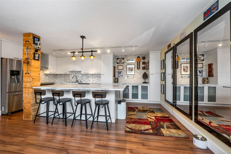 1000 Esquimalt Rd #205, Esquimalt, British Columbia